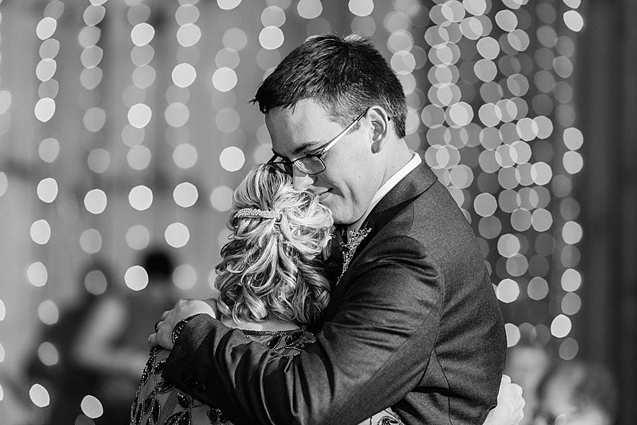 mother son first dance