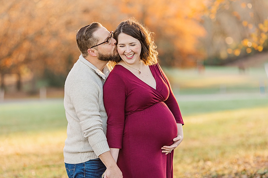 fall color maternity session