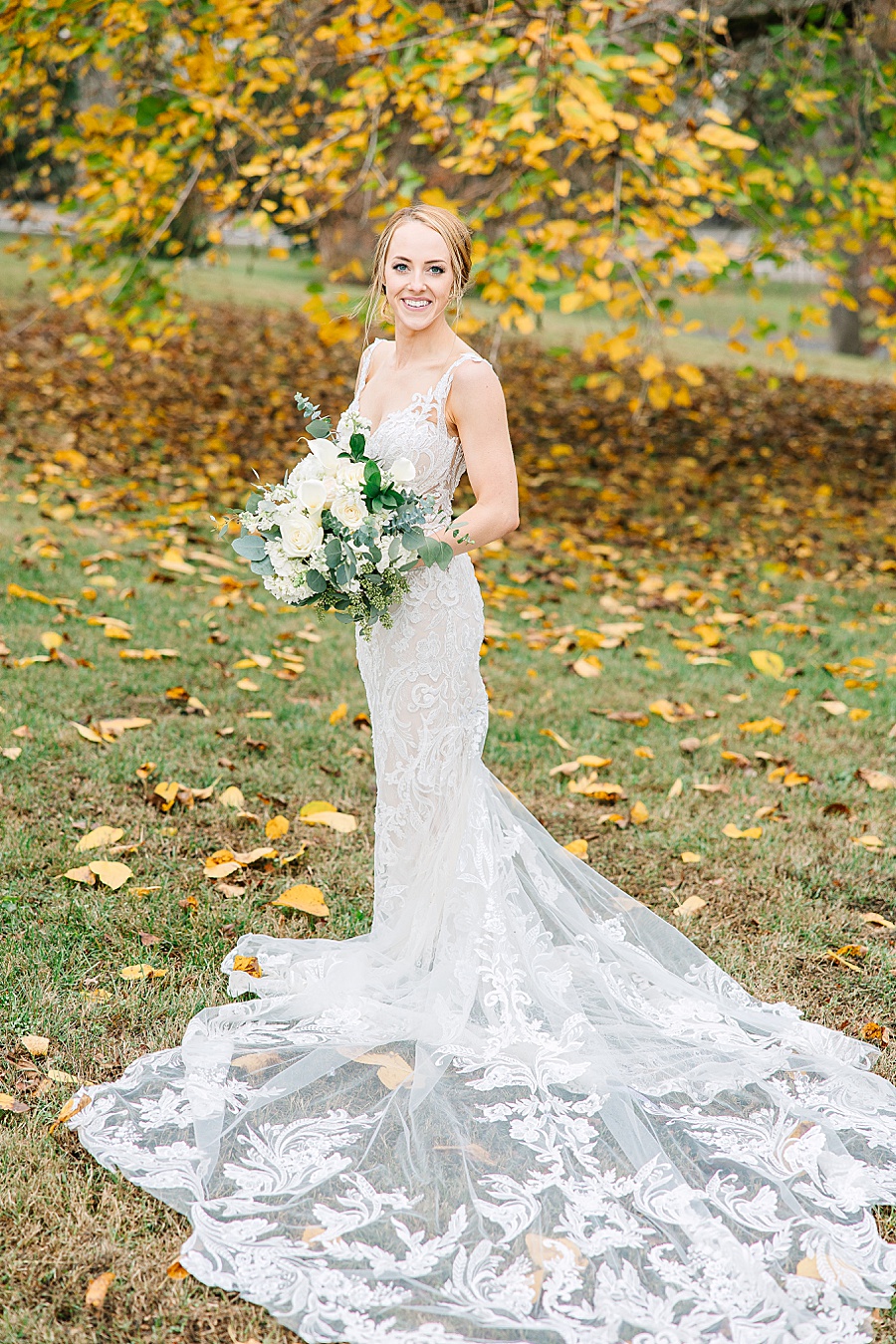 Bridal portrait at park wedding in Knoxville TN by Mandy Hart Photo, Knoxville TN Wedding Photographer