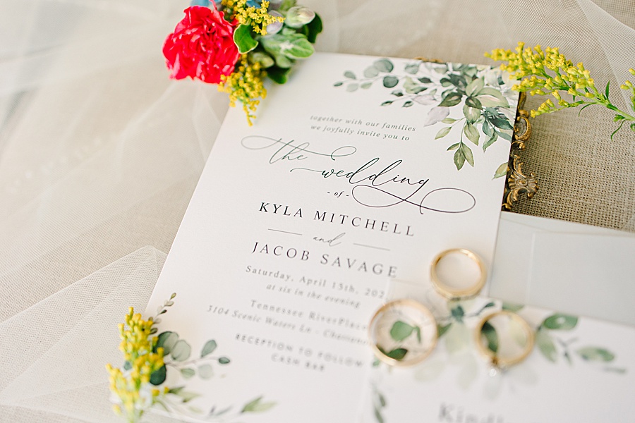 Classic wedding invitation with rings